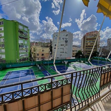 Coral Apartment - City Center Tirana Bagian luar foto